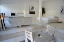 Private LOFT ONE near kudeta Beach 