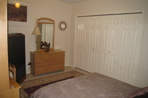 Big room with private bath in SW