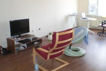 empty room for 200 eur