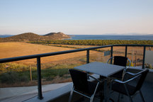 Spacious Sea View Apt Near Beach