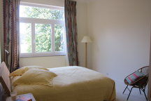 Quiet private room in Ixelles