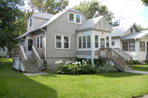 Cottage Style Home In Heart of MPLS