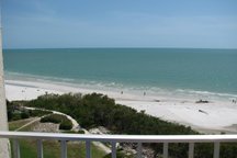 Water front condo with awesome view