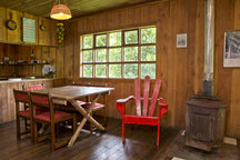 Lovely Wood Cottage
