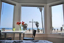 Venice Beachfront oceanview studio