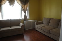 15 MIN TO  NYC BY BUS  3 BED APT