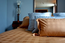 Suite Dreams Queen Room