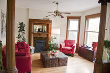 Private Room, Eclectic 'Hood