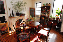 Historic & Sunny. Parlour Flr. Apt.