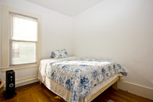 Warm Room, Friendly Hosts, WiFi, ++