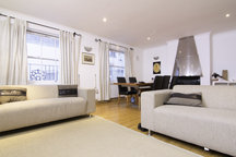 3 bed/3 bath South Kensington Mews
