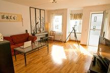 Waterfront Uptown Apartment Shared