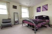 Clean and Bright double bedroom