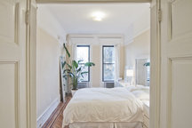 Brooklyn Townhouse, xpress to MHTN!