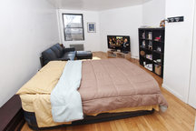 Guest Room, queen size air mattres