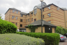 Quiet Private Surrey Quays  Flat