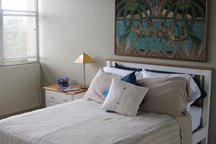 Vito's, a room & a host @ paradise