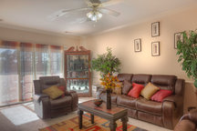 Cozy,Comfy, and Affordable (room2)