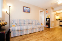 Spacious 1 BR 5 Min. from Downtown!