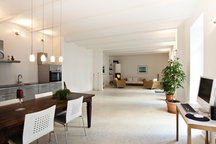 Huge Stylish Loft w/ garden 