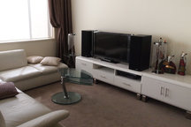 Stunning Apartment & Location!