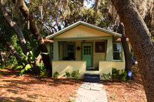 1926 Bungalow "The Speakeasy"