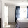 Queen bed, new linens, high ceilings.
