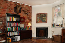 Georgetown Bibliophile Pied-a-terre