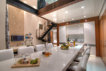 Upmarket stylish Waterfront Apart
