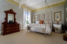 "Painted Lady" Park View Suite 