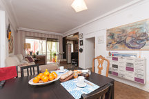 Nice room close to every where 