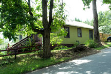 West Asheville Cheery Bungalow