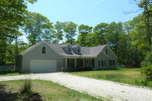 SPACIOUS 4 BEDROOM RENTAL WITH POOL