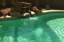 What?! Pool! KING Beds!Convenience!