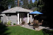New Downtown Bend Cottage-Secluded!