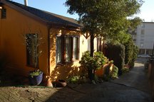 Very Cute/Homey Cottage  By Lake