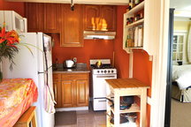 Beautiful, Centrally-Located Studio