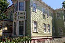 Grayson Victorian House -Forsyth Rm