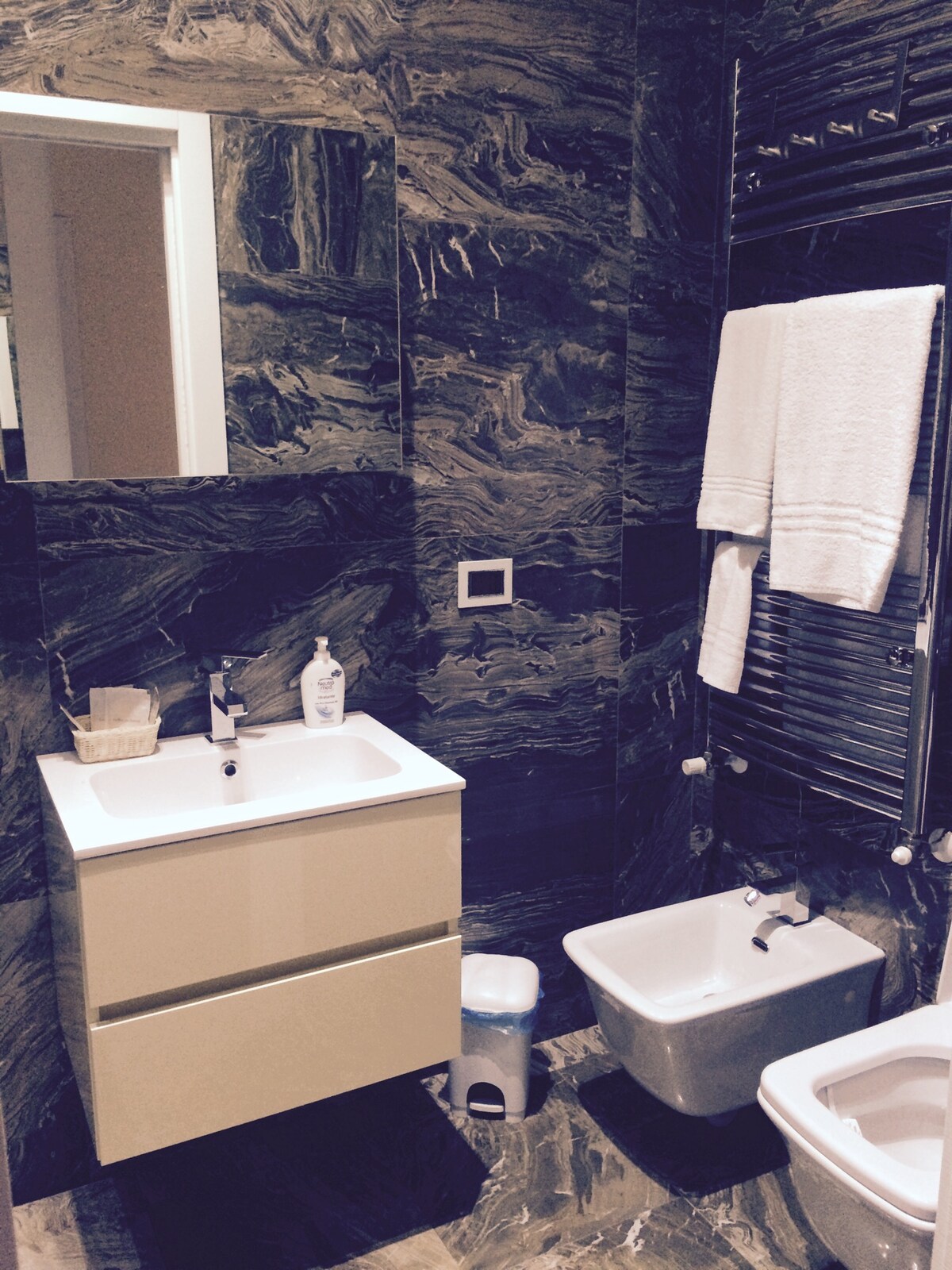 Camera singola in b&b con bagno bed & breakfasts for rent in ... Bb con jacuzzi in camera catania