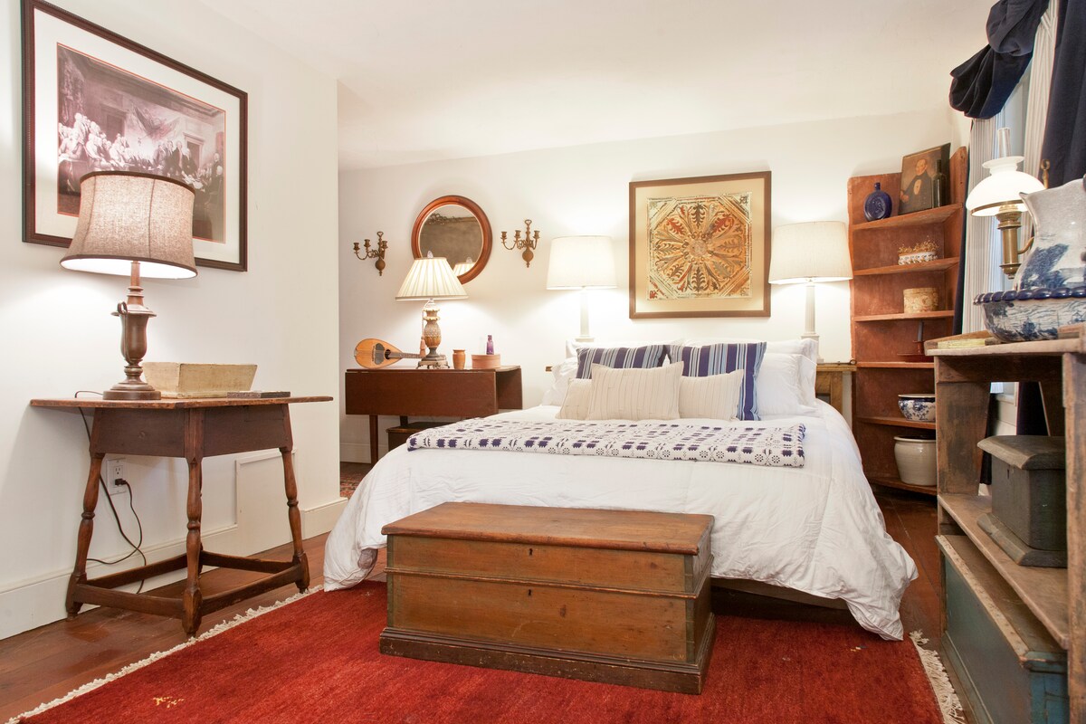 Historic Oldest Street In the USA!