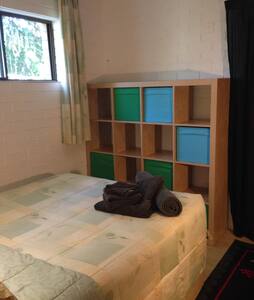 The Red Room in Miranda - อพาร์ทเมนท์