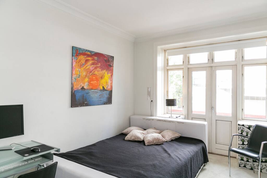 Centralt beliggende stort værelse. flats for rent in frederiksberg