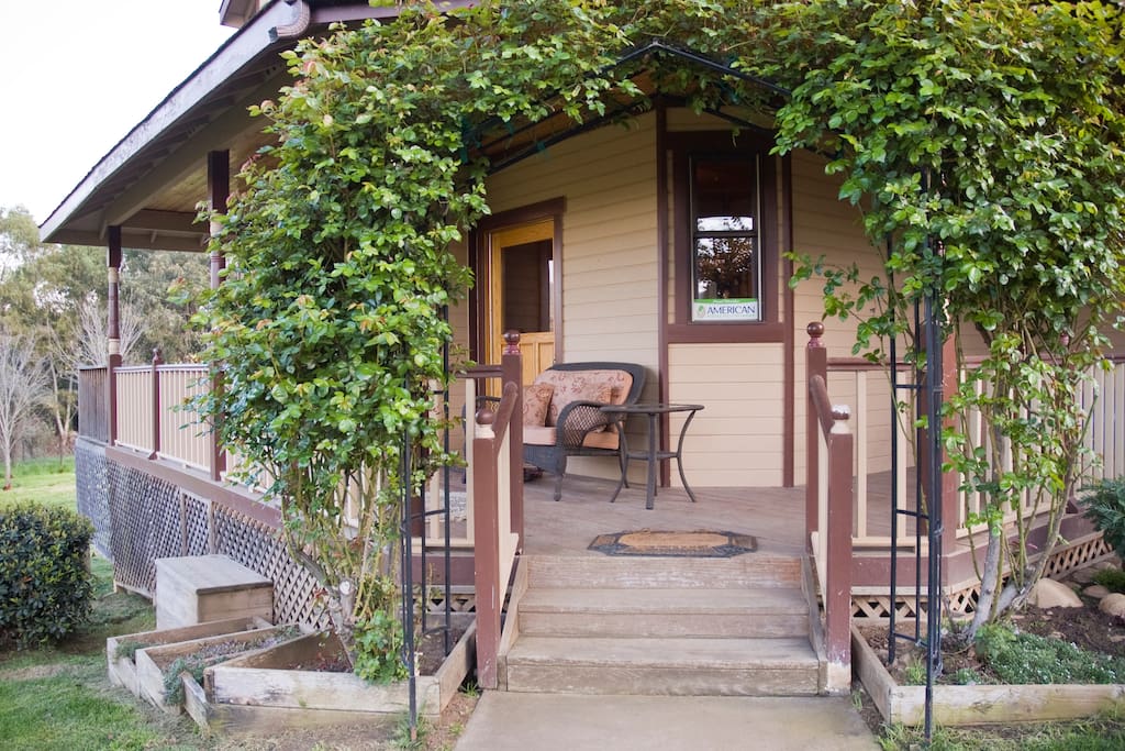 Spring Hill Ranch BnB & More - Bed & Breakfasts for Rent in Exeter