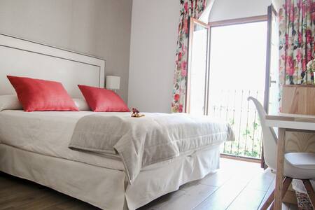 Habitacion doble con baño - ที่พักพร้อมอาหารเช้า