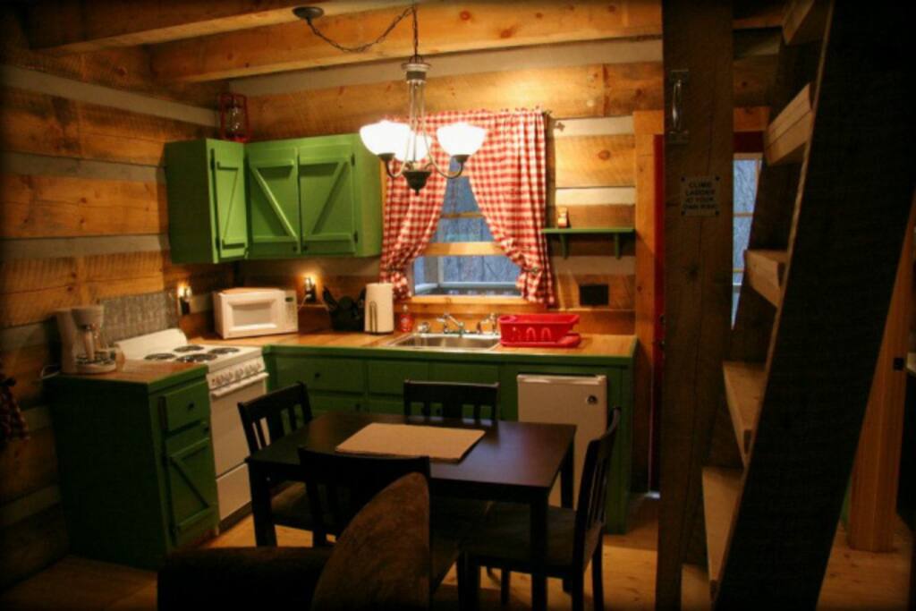 Deer Run Waterfront Log Cabin Cabins for Rent in Elkin