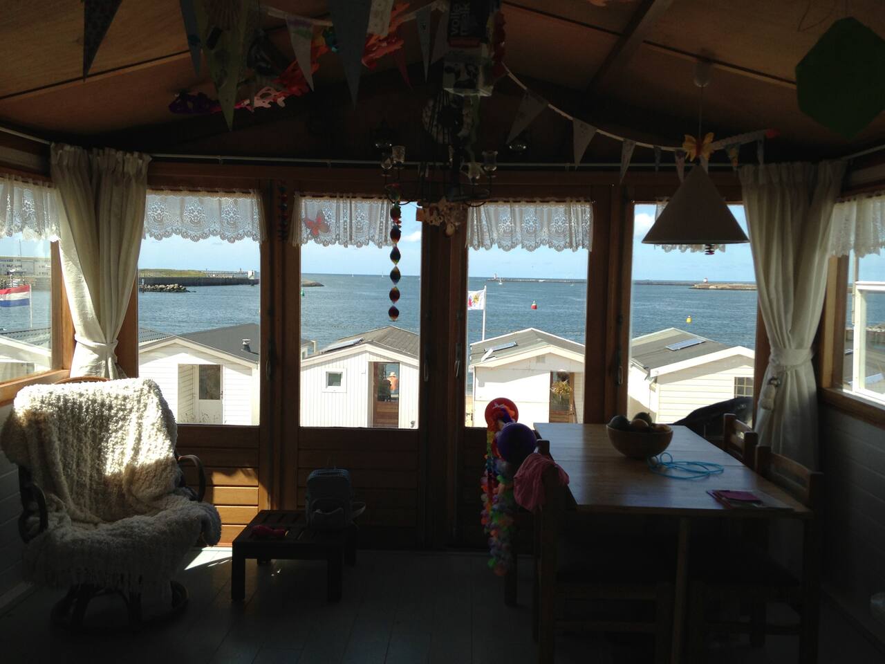 Unique beach house ijmuiderstrand zomerhuisjes/cottages te huur ...