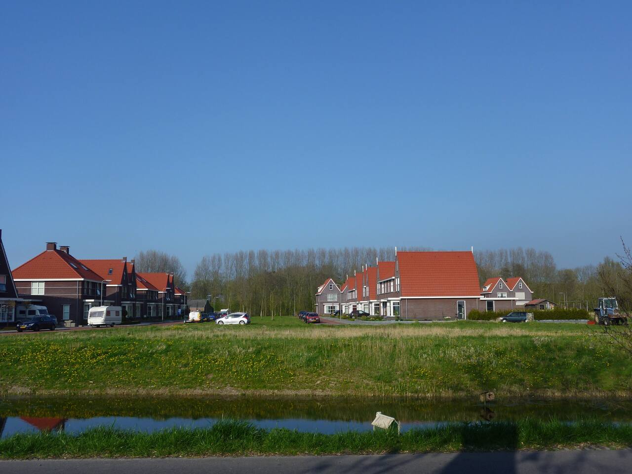 Gewoon bijzonder hoekhuis in rij huizen te huur in beetgum ... Wunderschne bedden en ruimte
