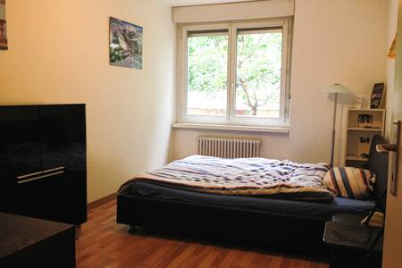 Room close to Zurich centre - Zürich - Appartamento