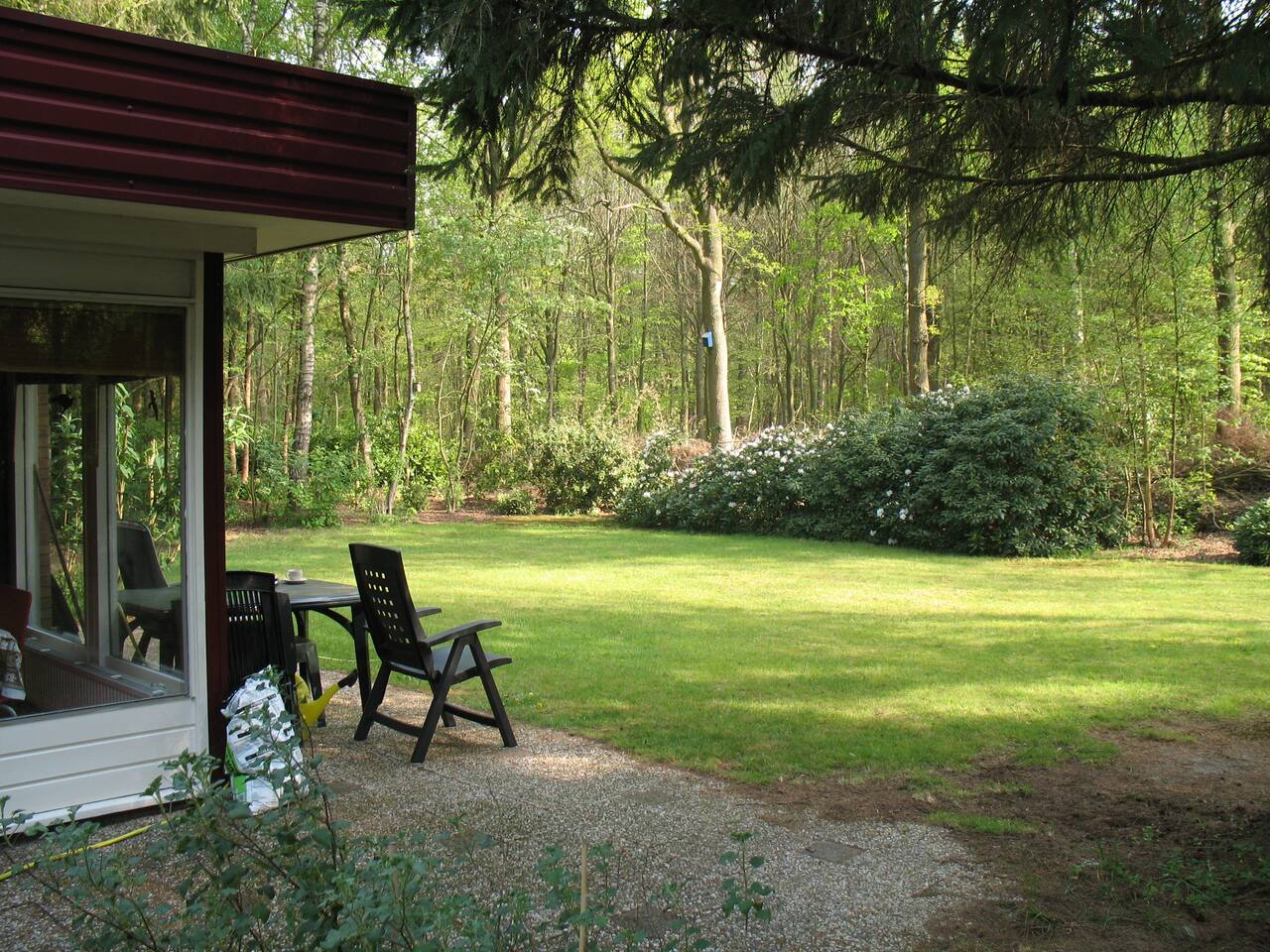 Bosbungalow aan de bosrand zomerhuisjes/cottages te huur in koekange