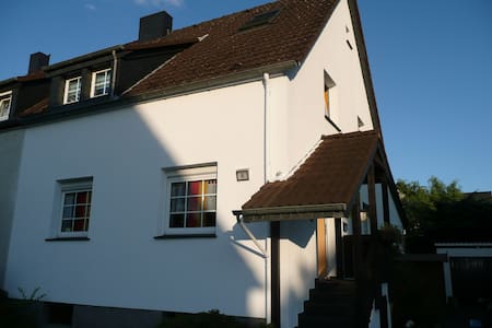  bed and breakfast dusseldorf, dusseldorf bed and breakfast, bed